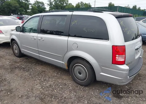 2010 Chrysler Town & Country Lx from USA, damaged, VIN 2A4RR4DE8AR314927